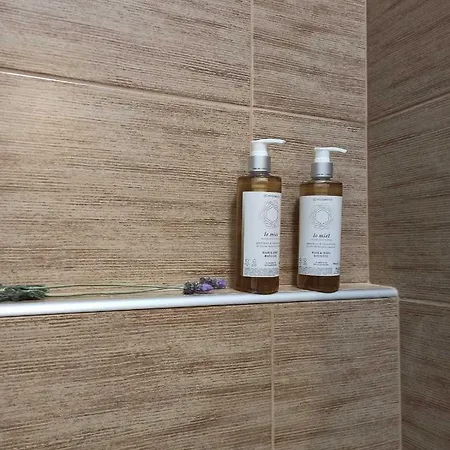 Stylish Ground Floor Maisonette