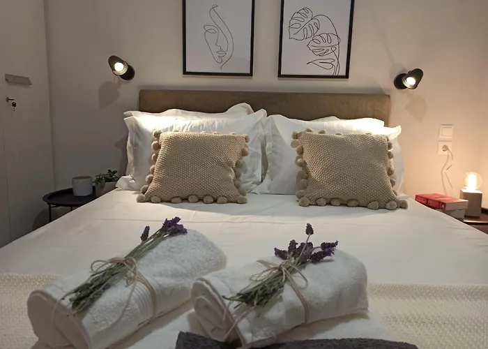 Stylish Ground Floor Maisonette Volos