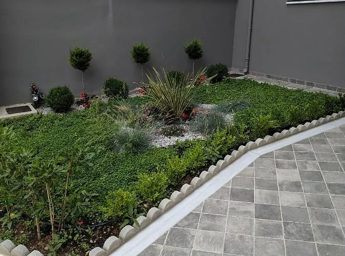 Appartamento Stylish Ground Floor Maisonette Volos