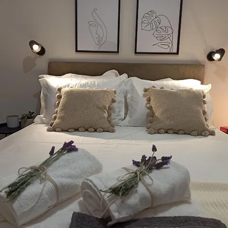 Stylish Ground Floor Maisonette Volos