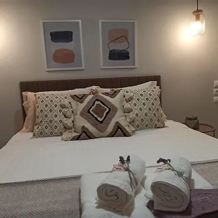 Stylish Ground Floor Maisonette * Volos