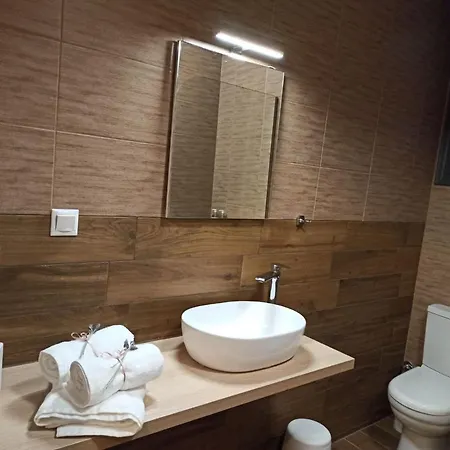 Stylish Ground Floor Maisonette