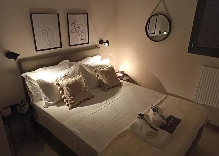 Stylish Ground Floor Maisonette Apartment Volos